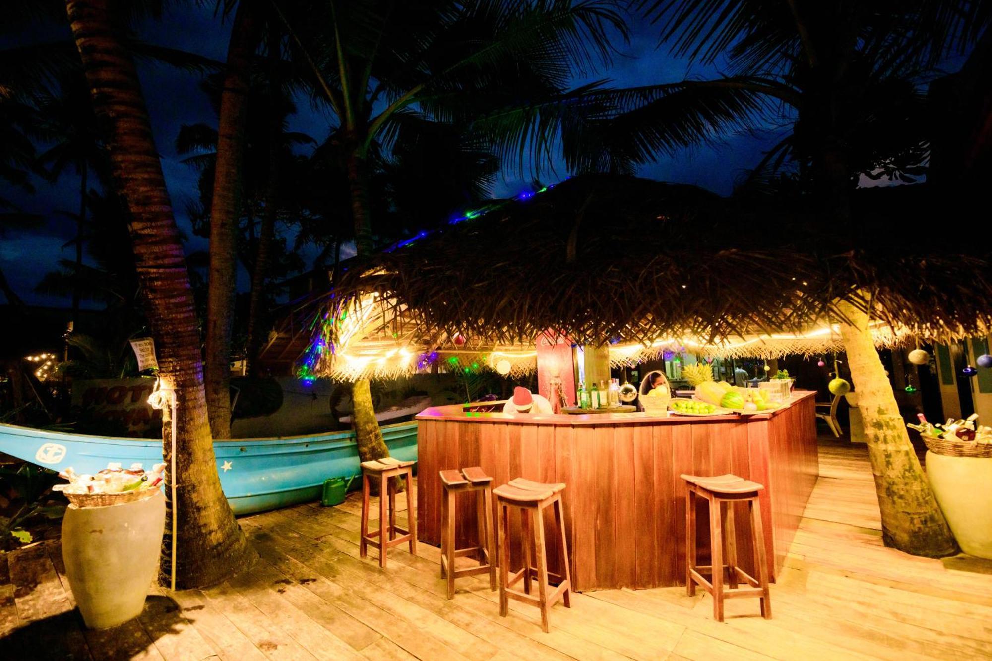 Royal Beach Hotel & Restaurant Hikkaduwa Exterior photo