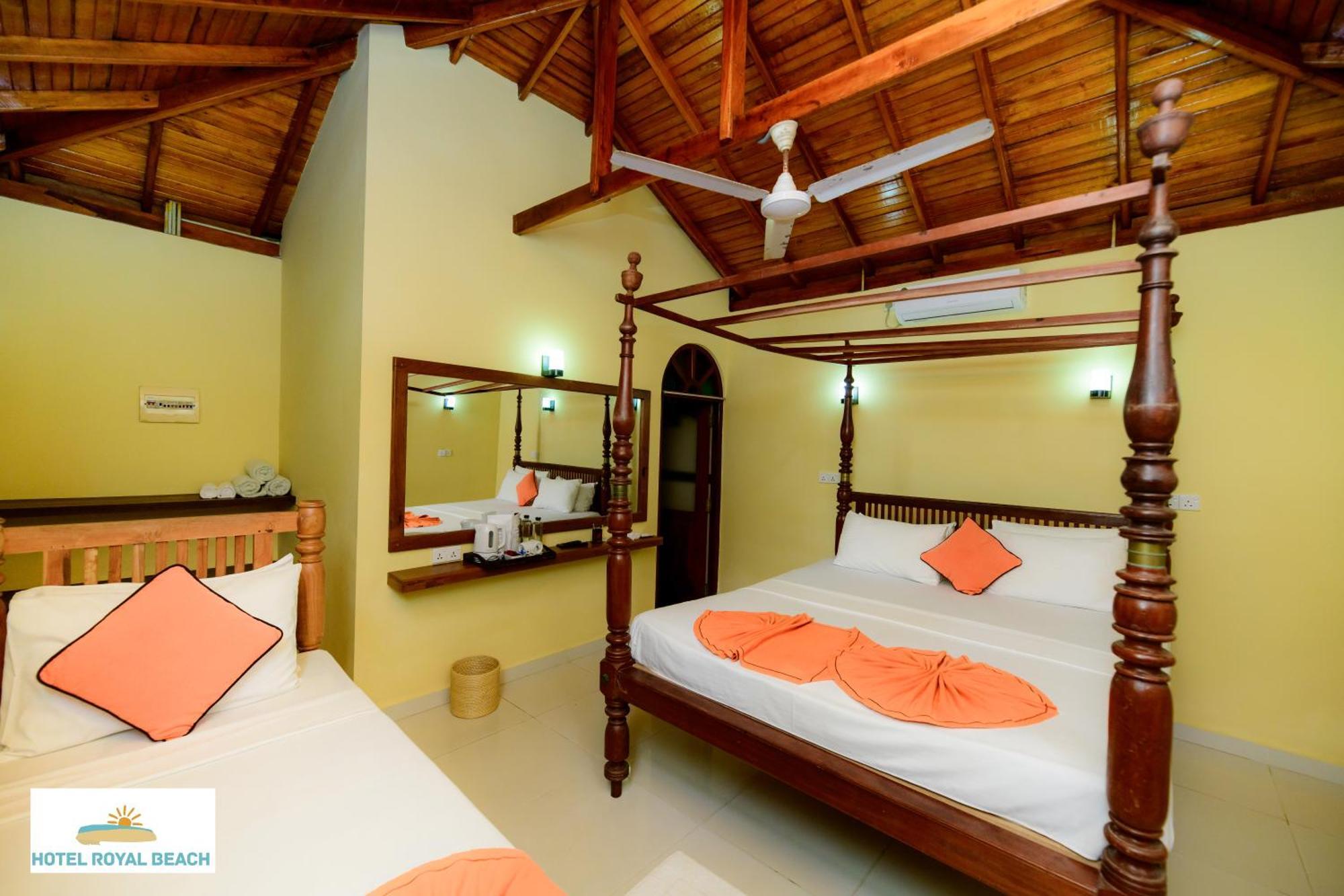 Royal Beach Hotel & Restaurant Hikkaduwa Exterior photo